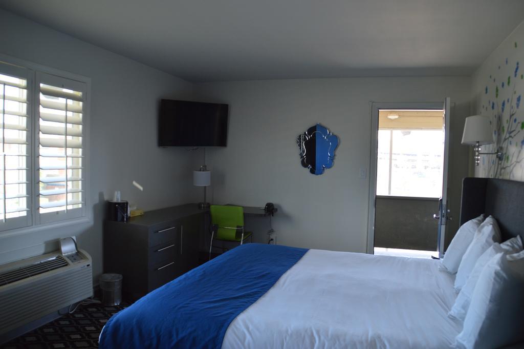 University Inn Asu/Tempe (Adults Only) מראה חיצוני תמונה